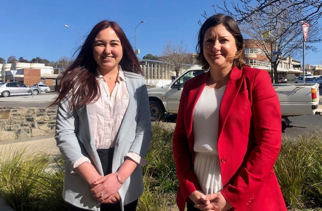 Cooma bushfire volunteer loses pay for helping community Main Image