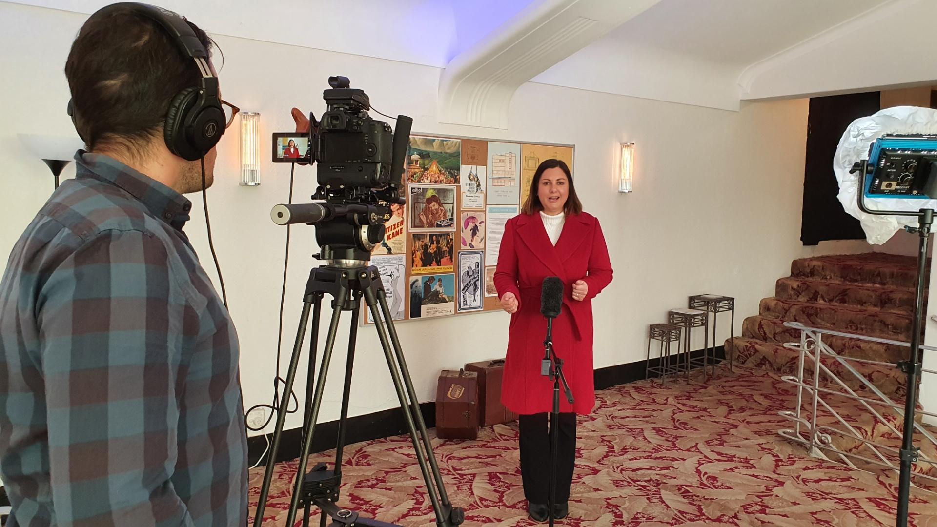 Radio 2CC - Royal Commission, China trade, support for gas Main Image